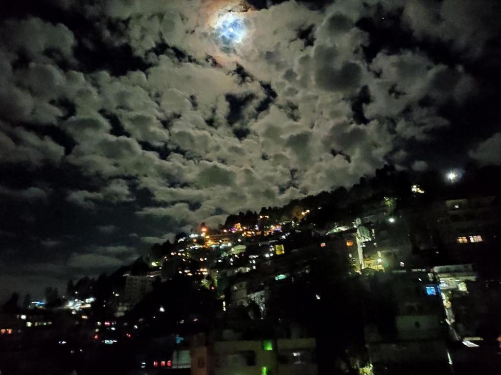דרג'ילינג Mysa Homestays מראה חיצוני תמונה